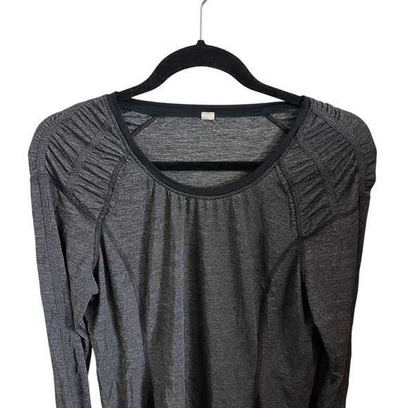LULULEMON Ruched and Ruffle Long Sleeve Workout Top - Picture 4 of 11